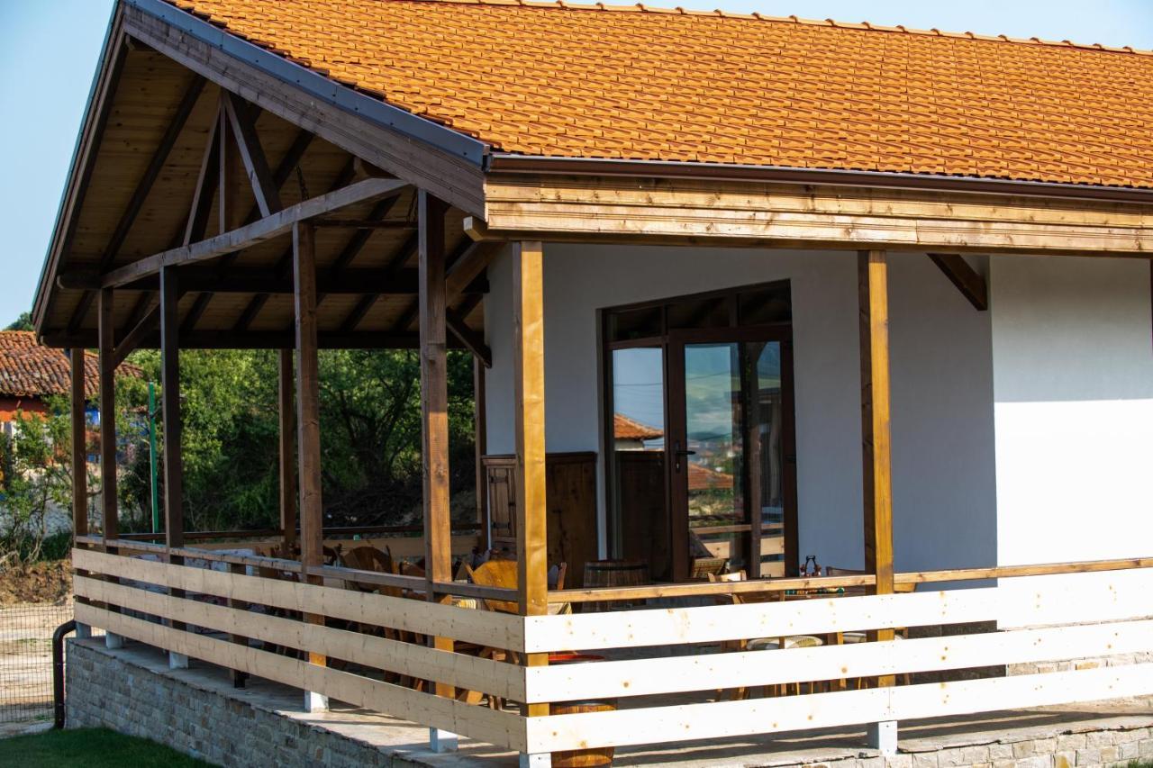 Етно Комплекс "Поп Грую Бански" Banya  Exterior photo