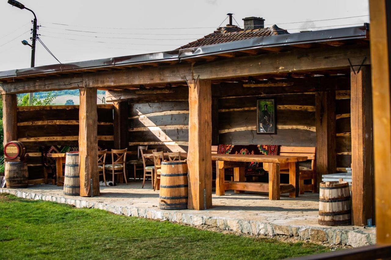Етно Комплекс "Поп Грую Бански" Banya  Exterior photo